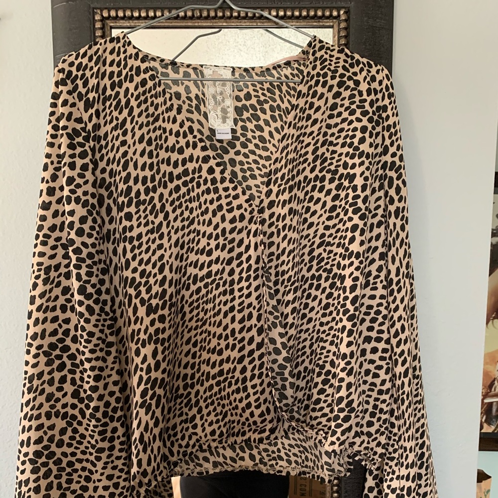Sadie Sage Leopard print Blouse